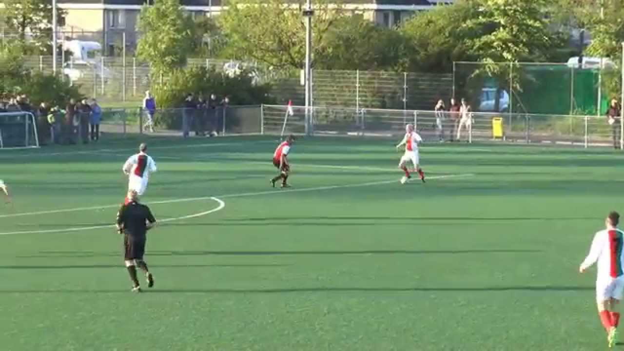 Voetbal feest Stompwijk'92 (Stompwijk - oud Feyenoord)