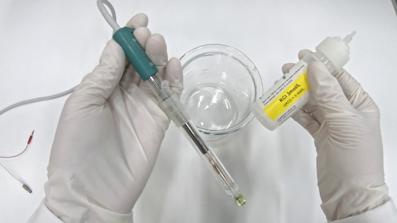 Tips for electrode handling: Expanding pH electrode service life through electrolyte replacement