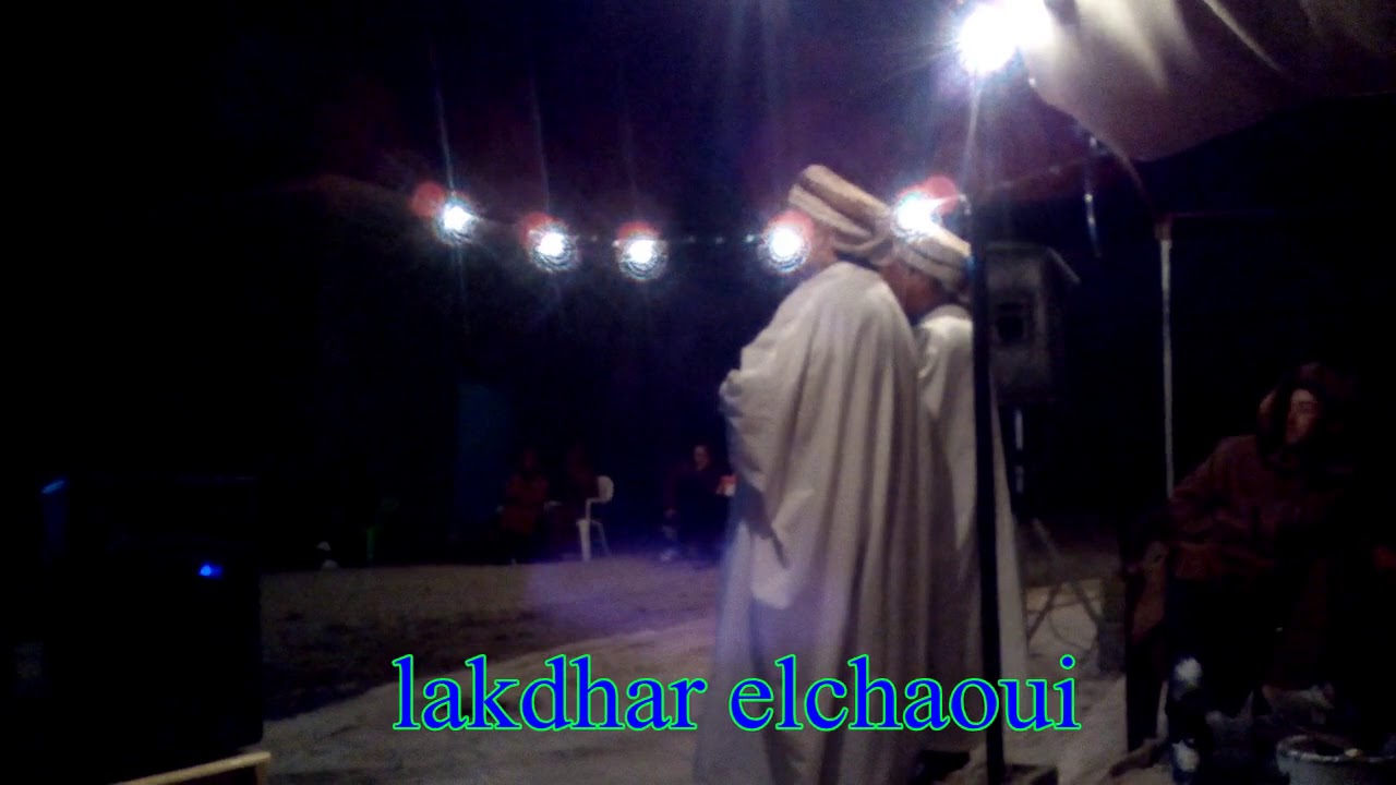الشيخ حسان والشيخ الربيع *حب البنات نار حمرة*