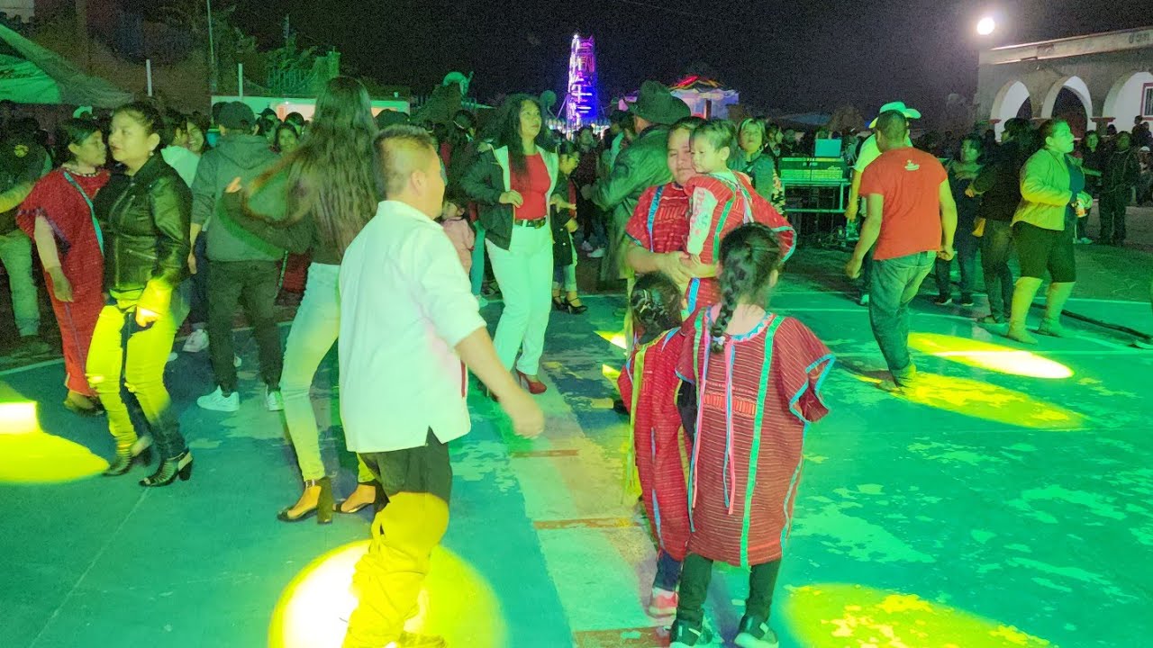 la picosa hernandez banda y su espectacular baile en san juan copala región de la triqui baja de oax