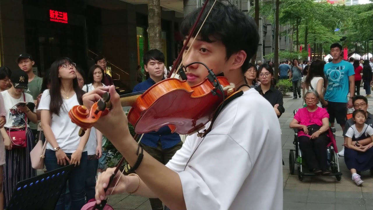 林子安 Violin Artist〖周興哲 你好不好〗小提琴街頭展演 信義區香堤廣場 2019/06/15