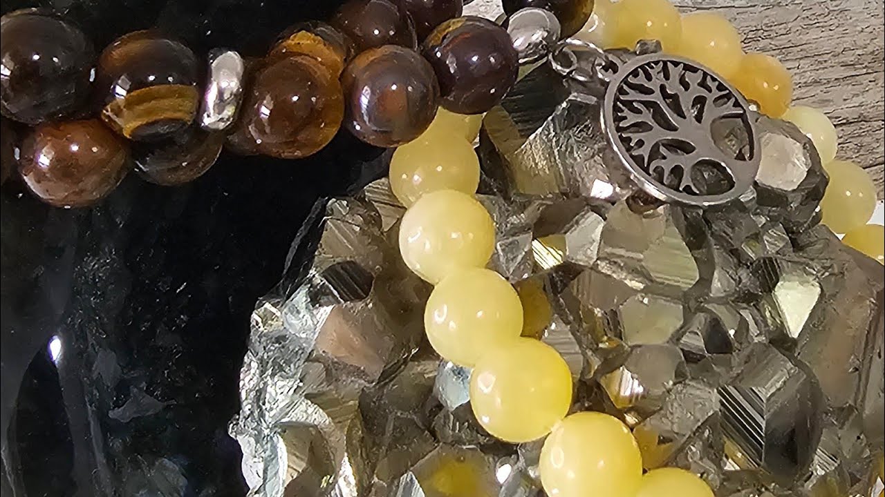 🔴 LIVE Hypnotic Tiger Eye Bracelet 💎 Spinning Crystal ASMR 4K | Labradorite & Pyrite Luxury Jewelry
