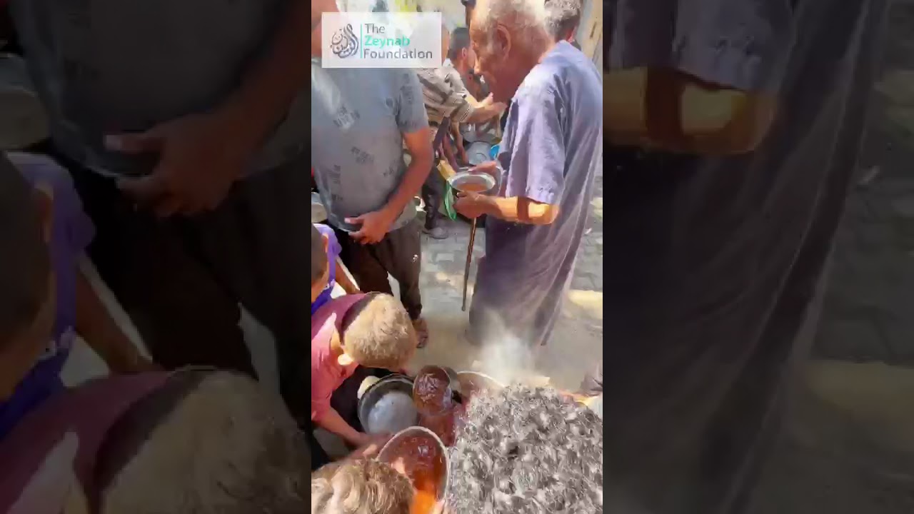Cooking hot meals for displaced Gazans part 55