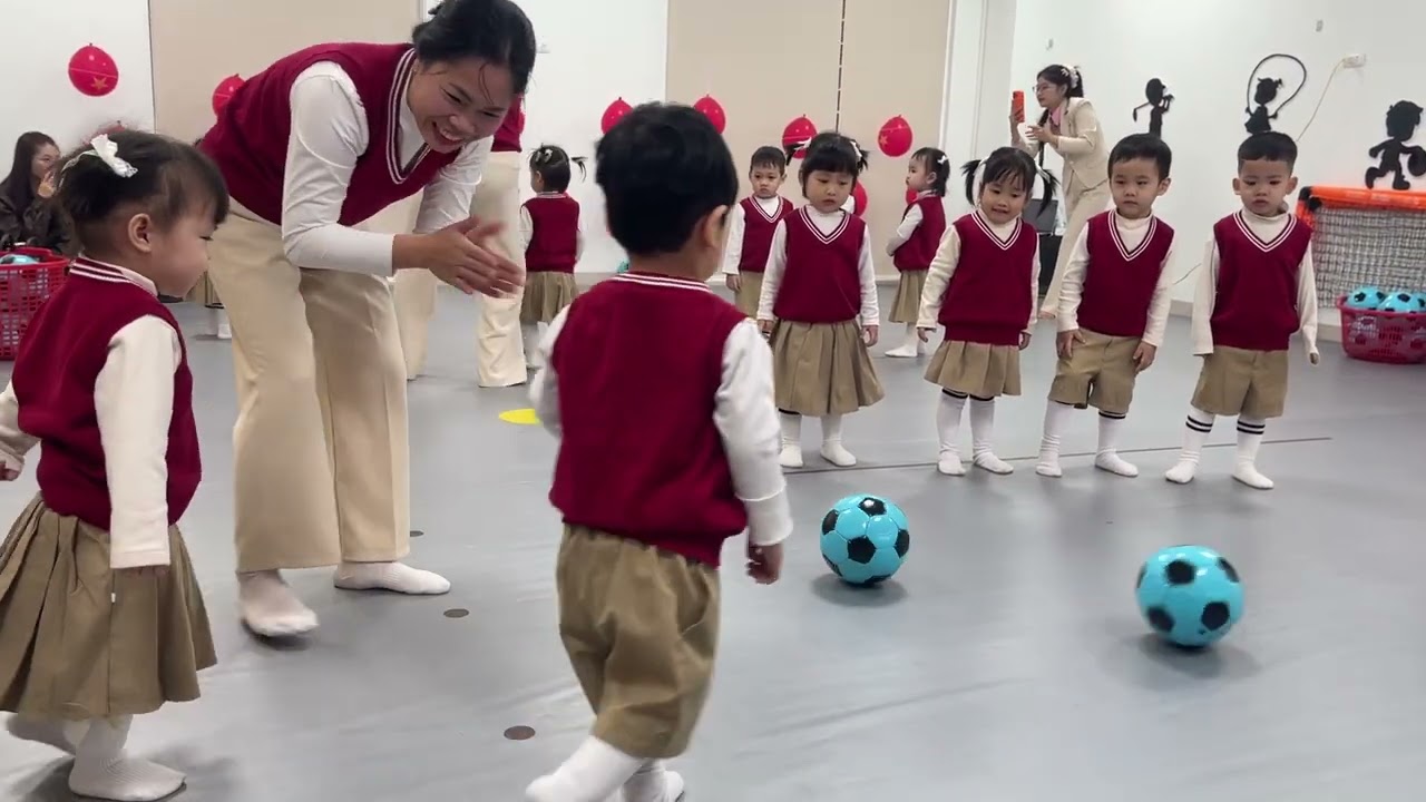 ngày 10 tháng 2, 2026