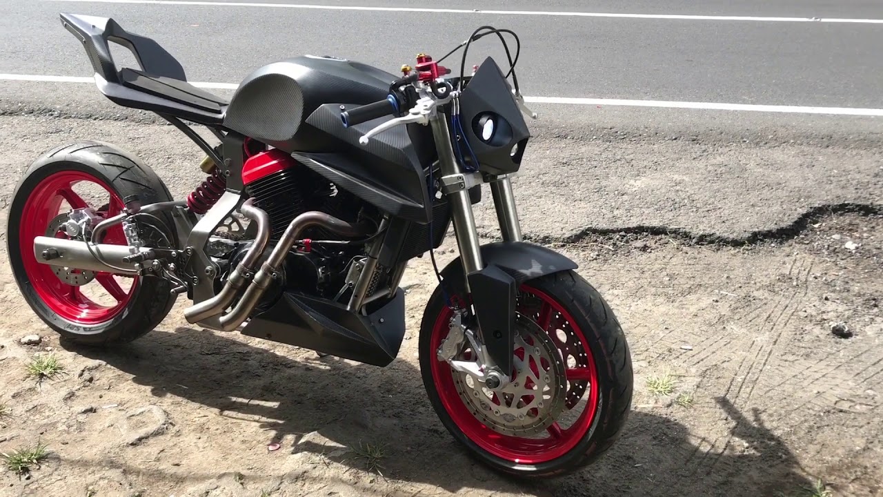 FOR SALE: Honda Shadow Steed 600 Full Custom V-Rex.6