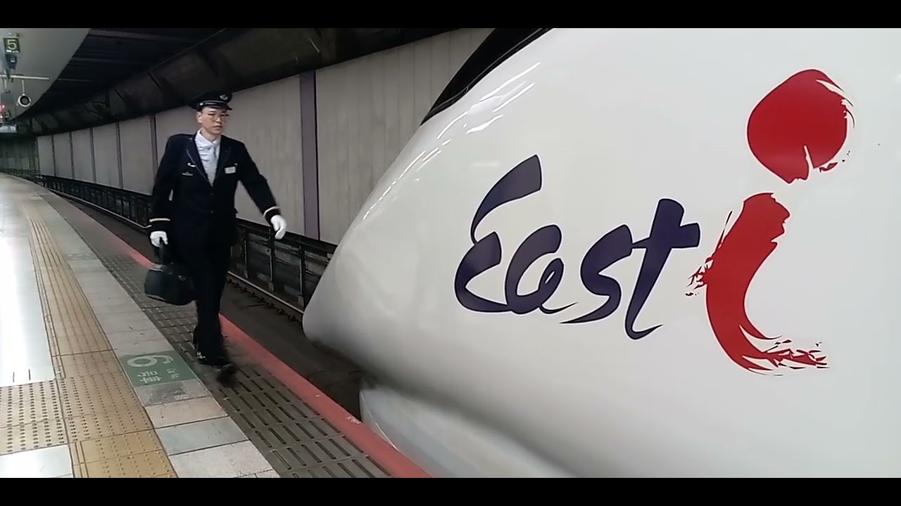 うえの　えきで　うえのえき１６じ３７ふんちゃく　いーすと　あいの１にちめの　ほんせん　けんそく（Ａ１けんそく）うえのいき　しんかん　せんが　とまって　いる　ところを　とうちゃくする　ところから　とった