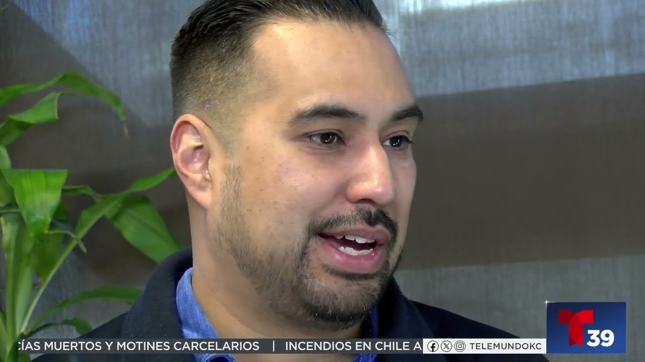 Legislador de Kansas City confronta  a agentes de ICE en intervención que le realizan