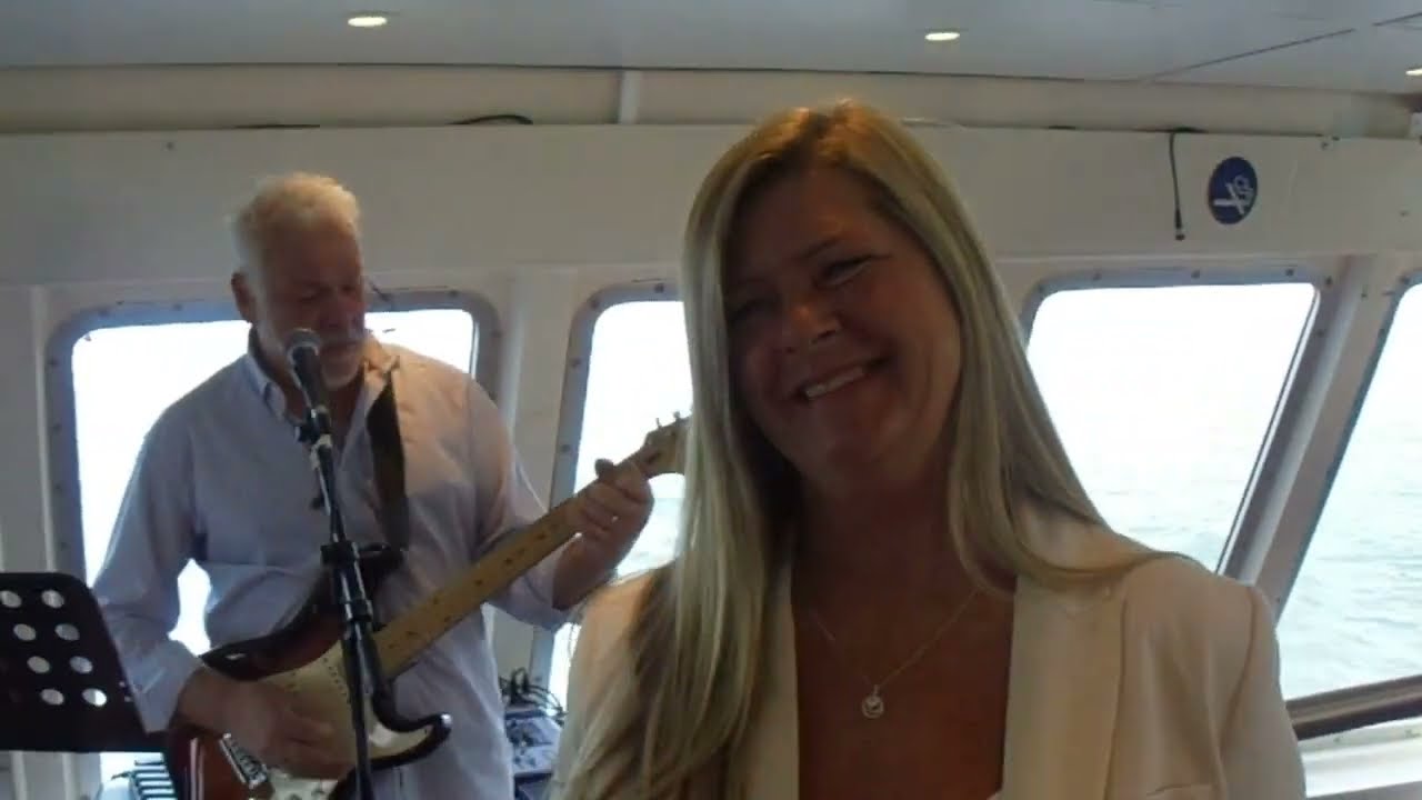 Ole och Sussie  på Sundsbuss Pernille 28/4-23