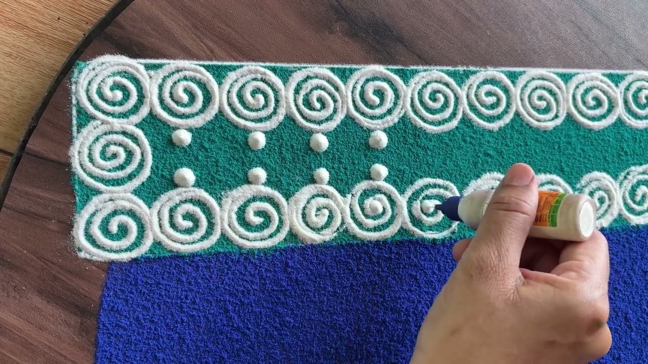 सुंदर रंगसंगती आणि सुरेख कलाकृती रांगोळी नक्की पहा ❤️beautiful rangoli design 👌like,share,subscribe.