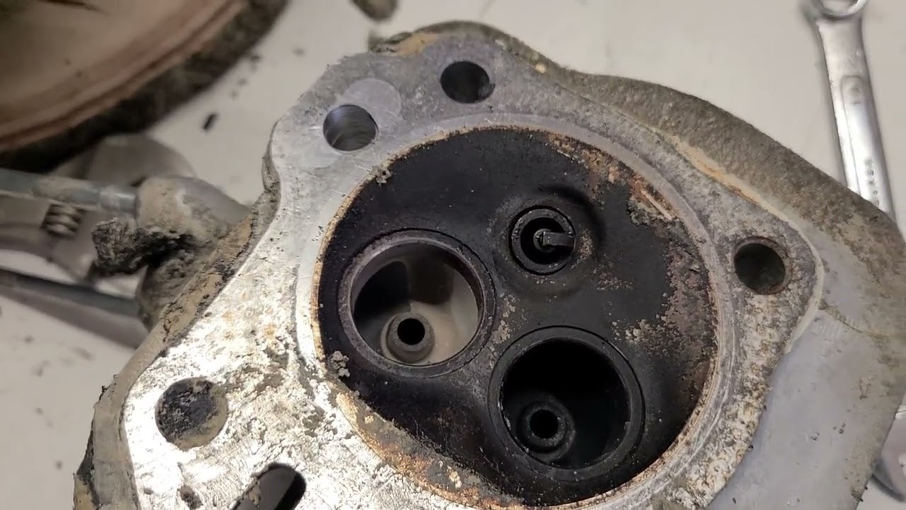 Rebuild of Honda gx160 cc cylinder head. 
