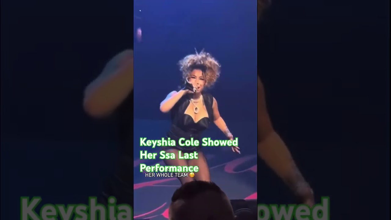 Keyshia Cole Butt Pads Are Exposed As She Performs #explore #keyshia #funnyvideo