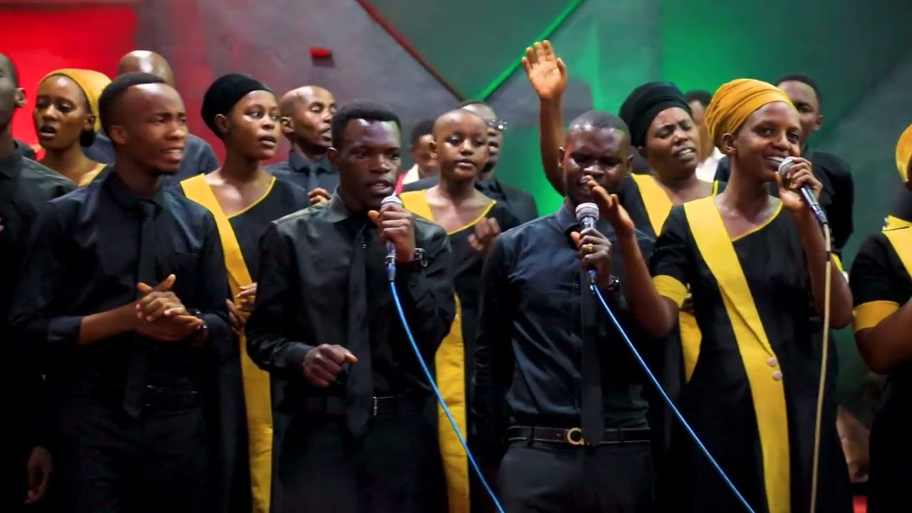 Amahoro Choir Mwisengengesho ryiza ishimira Imana yabanye  Murugendo bajya Mwivugabutumwa 