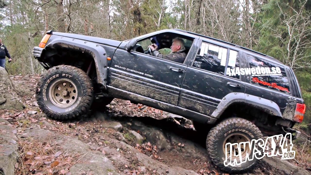 Jeep Grand Cherokee off-road hill climb 2014