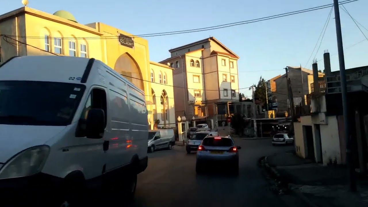 Route Neuve, Bouzarréah Centre -Rober- Alger وسط مدينة بوزريعة