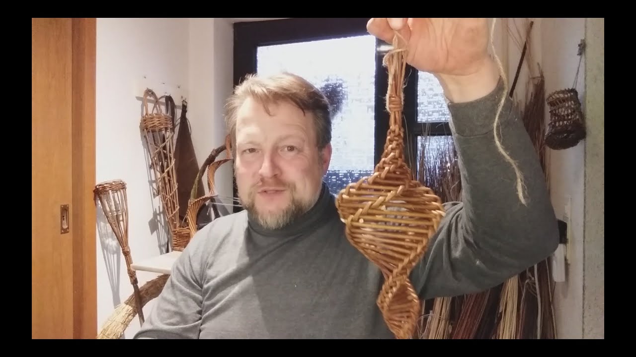 Windspiel in Rasseltechnik flechten