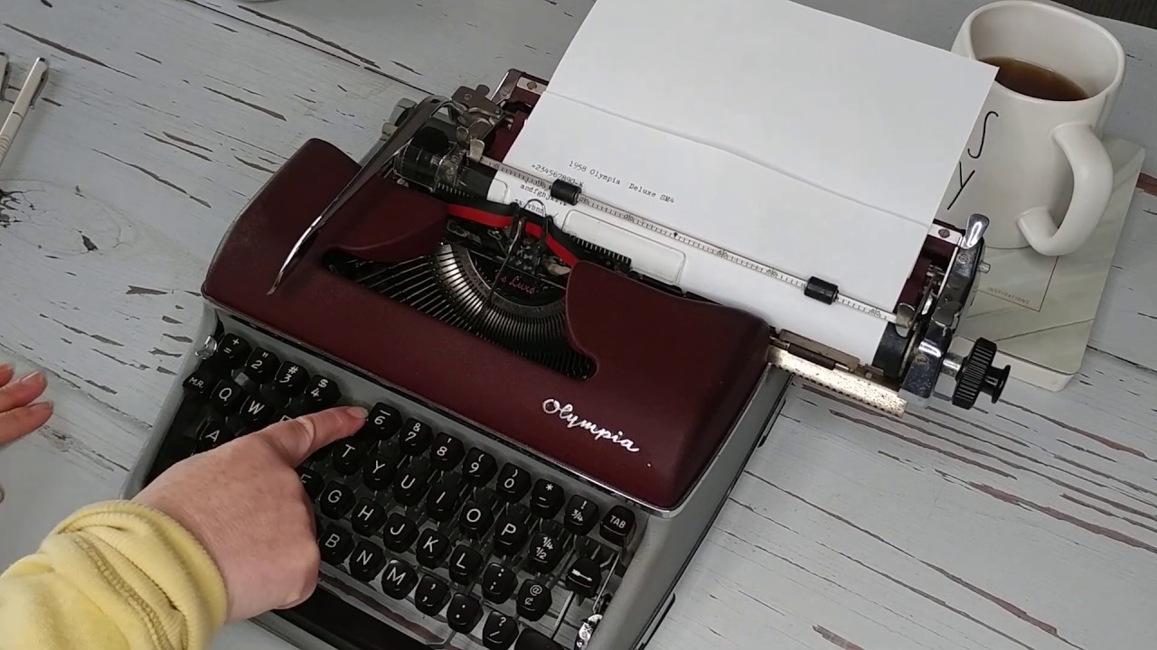 TYPEWRITER TUTORIAL | 1958 Olympia SM3 Vintage Typewriter