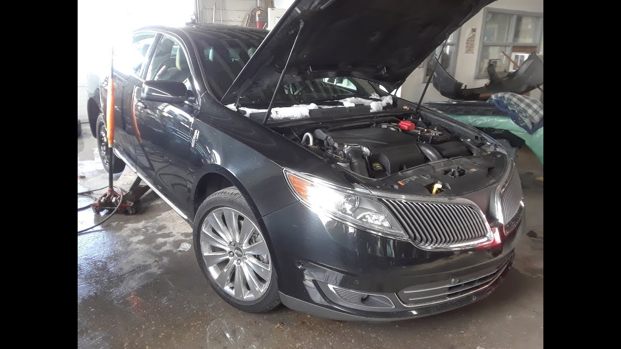 Расположение блока предохранителей и сканера OBD2 Lincoln MKS