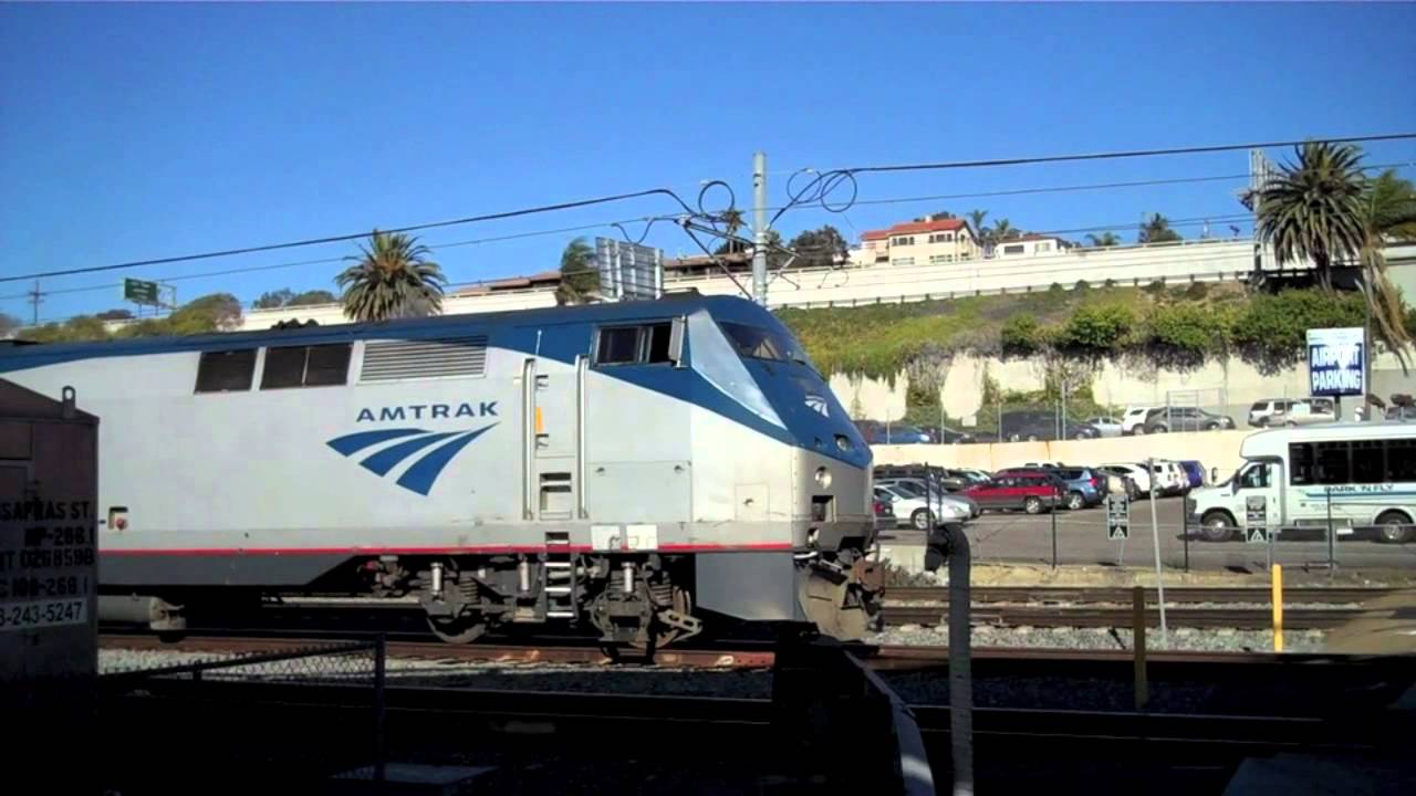Broken Crossing Gate at Sassafras St in San Diego - 1/21/13