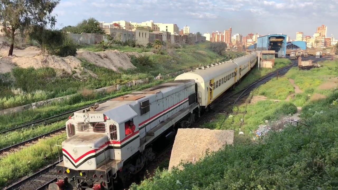(HD) Egyptian Railways 2019 - Trains At Alexandria 4/3/19