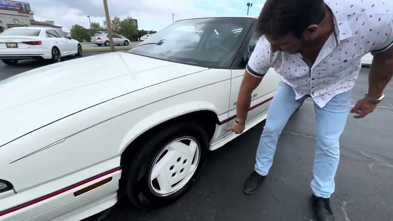 1990 Pontiac Grand Prix SE! 14,000 LOW MILES! Driving Video