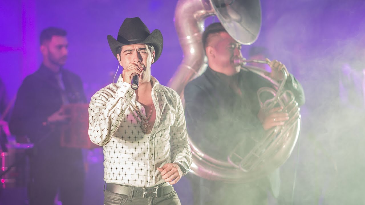 Enrique Rodriguez y su Banda La Nueva Era / Me Gustas Mucho