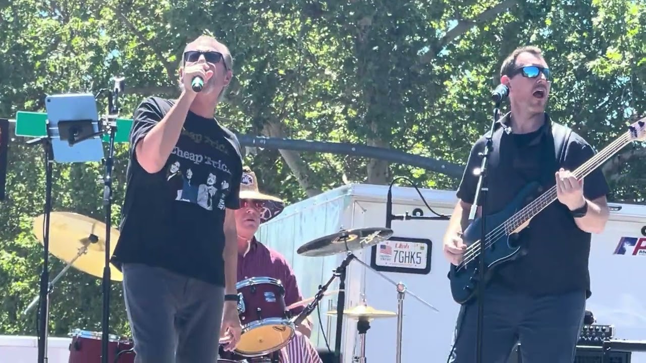 Flipside performs The Middle at the St George Art Festival April 4, 2026.