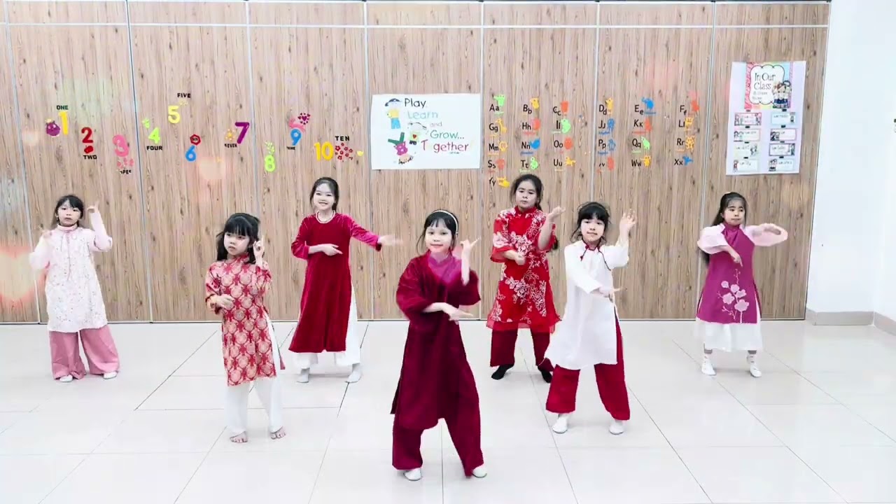Mashup Tết nhà mình - Em chào Tết clb T3