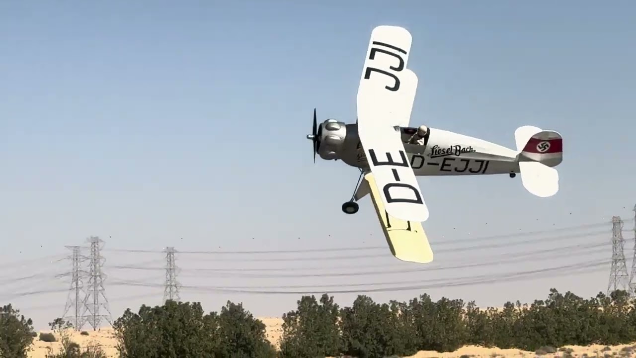 Giant scale RC Bücker Bü 133 Jungmeister