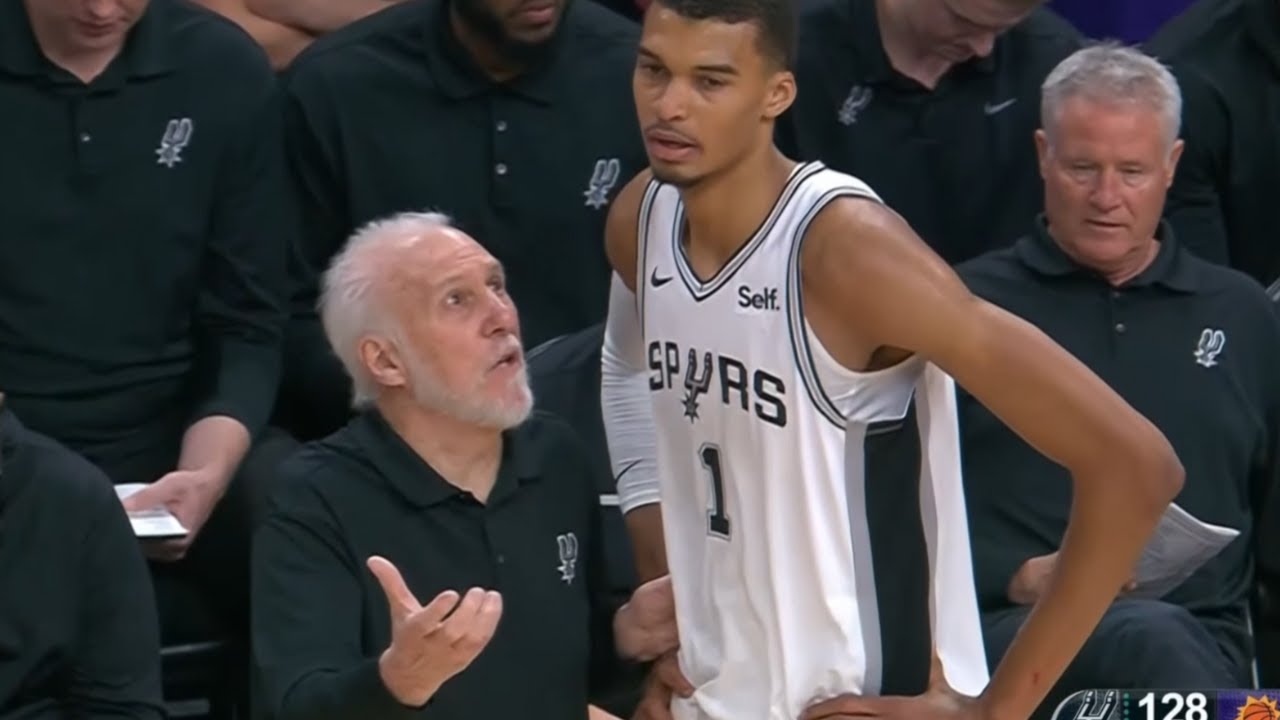 VICTOR WEMBY CHEWED OUT BY GREG POPOVICH! 