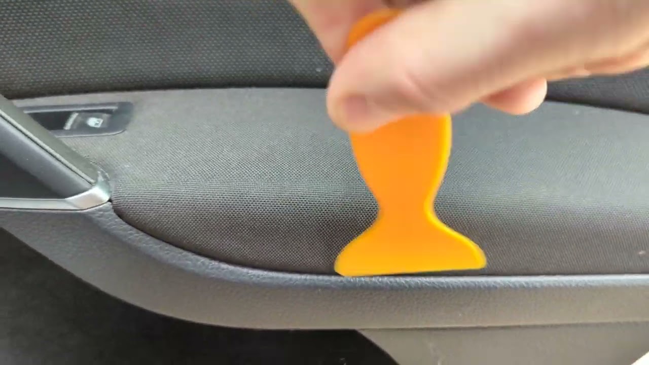 VW Golf MK7 door arm rest mod