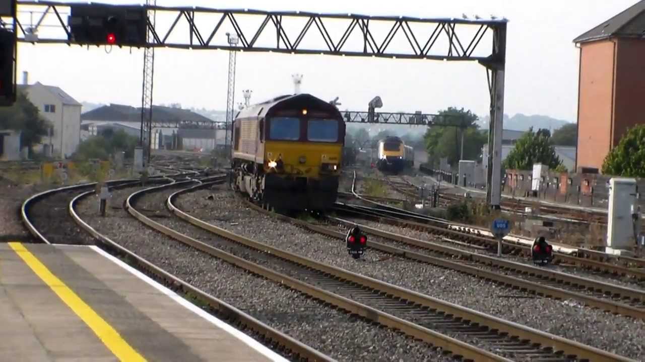 Trains at Cardiff Central (25th September 2013)