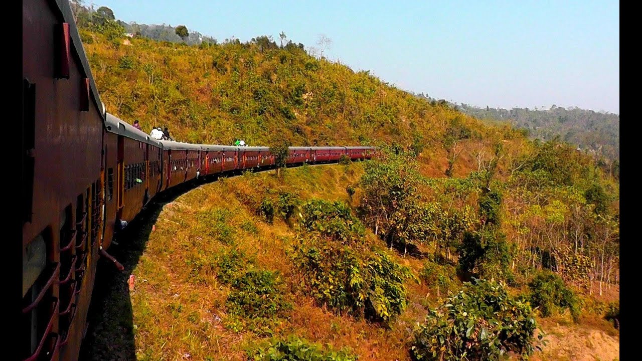 [Metre Gauge] A Spectacular Journey aboard the Barak Valley Exp. - Part 1 (Feb. 25, 2013)
