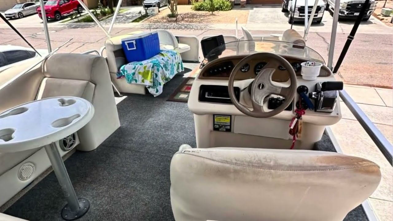 2001 Godfrey Sweetwater 24’ Pontoon – New Seats, Upgrades, Trailer – Ready at Canyon Lake! $11,500