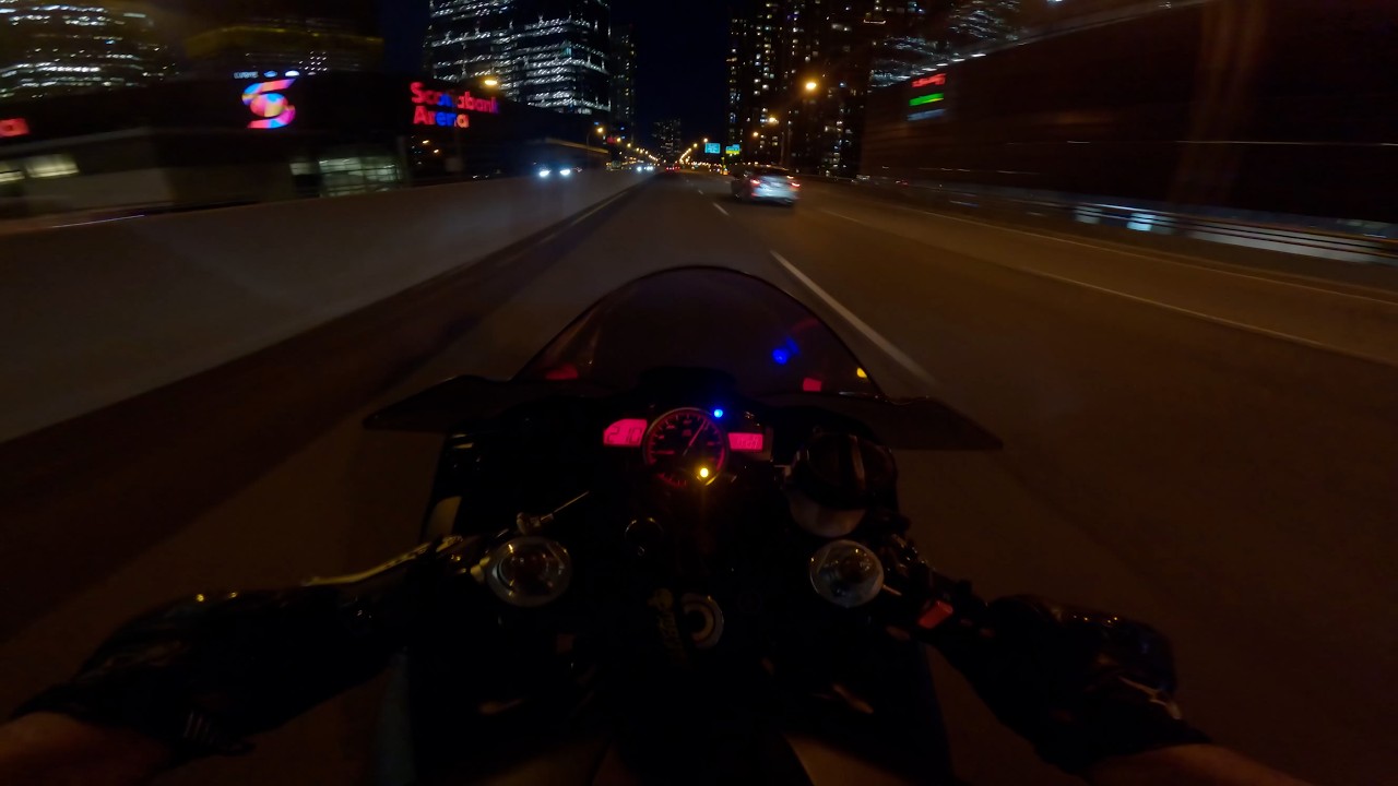 High adrenaline night race through the city | R6 & GSXR 600