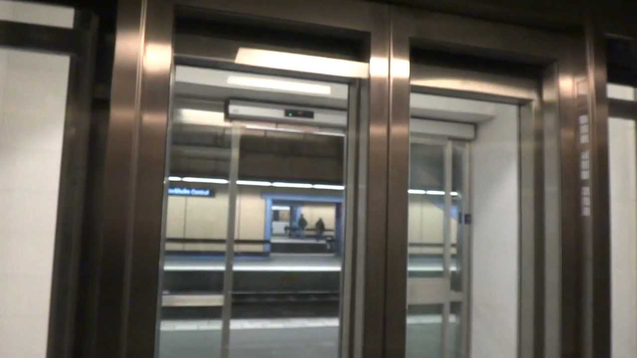 Brand New ALT Holeless Hydraulic elevator @ Stockholm Centralstation, track 19 uper, Sweden.