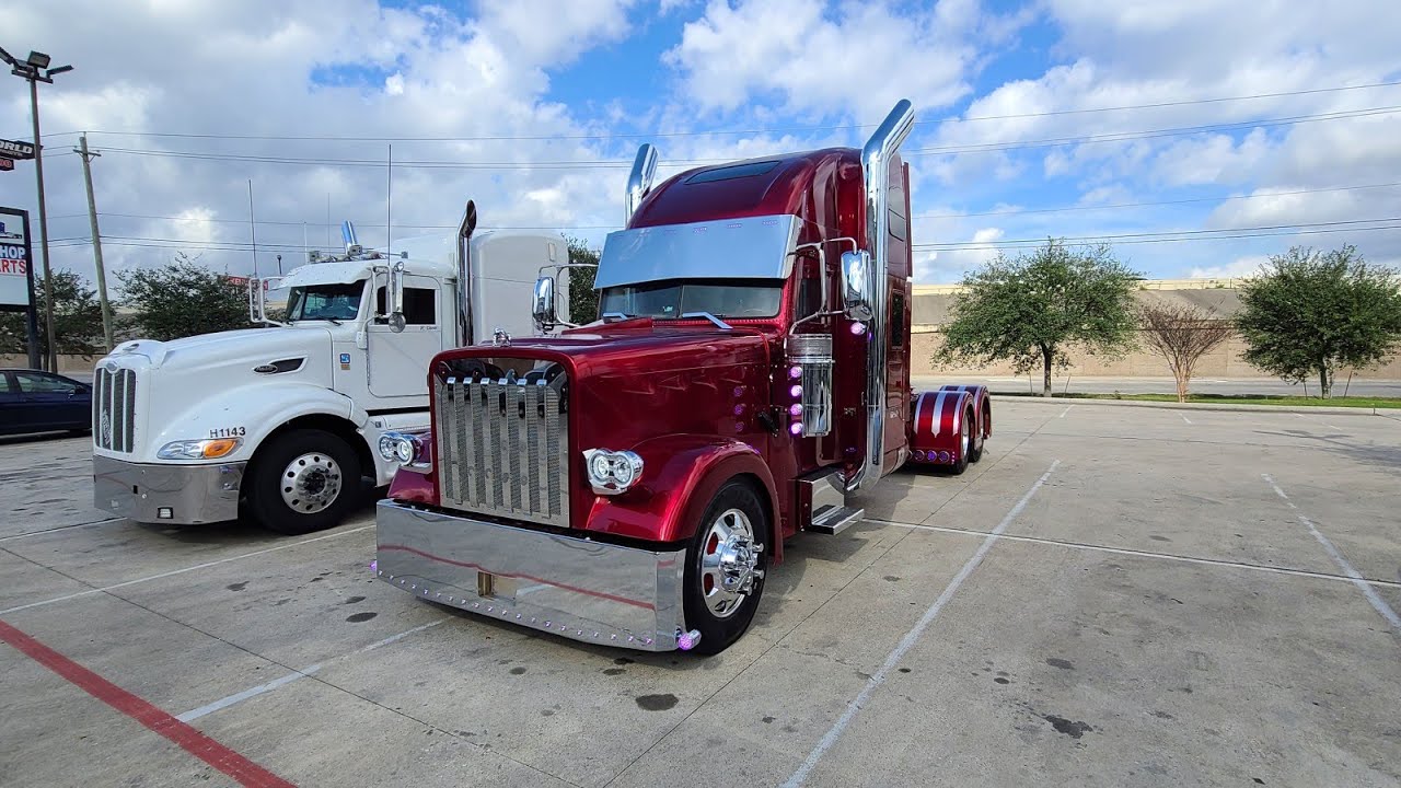 One of a kind Freightliner Classic