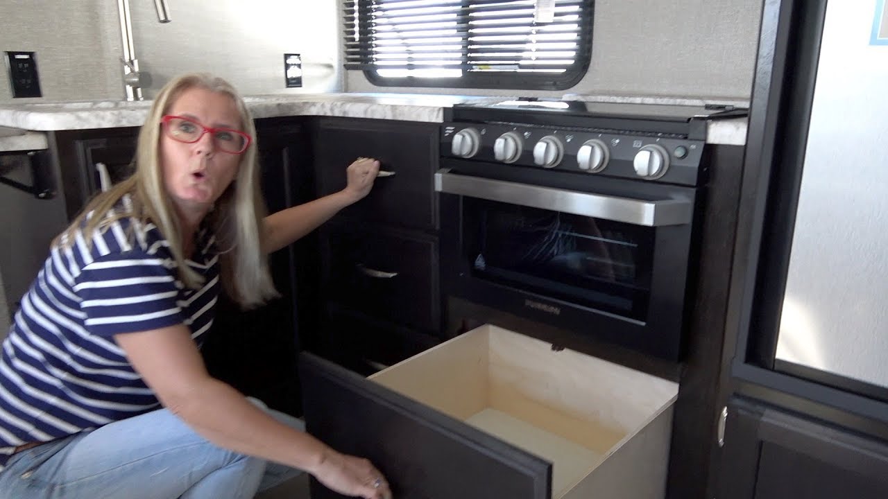Grand Design Bunkhouse // Imagine 2800BH (Unbiased Bunkhouse RV Review)