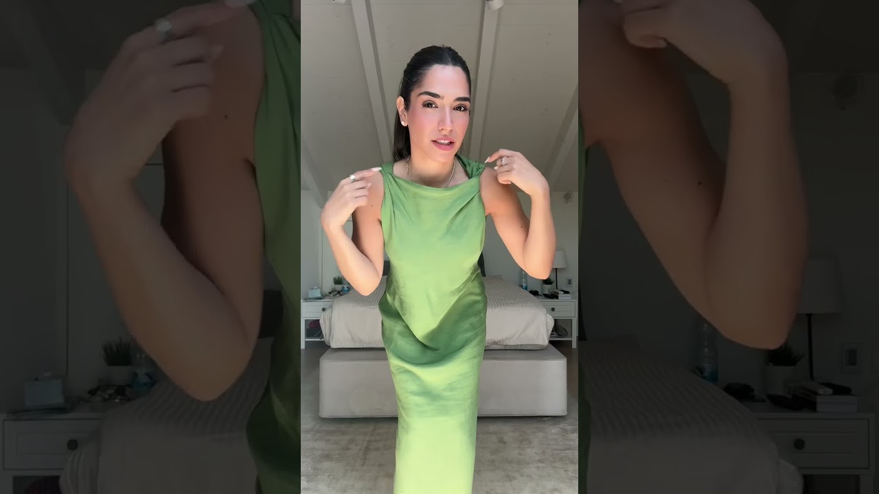 מודדת שמלות של אמא שלי - חלק 1 💃🏽