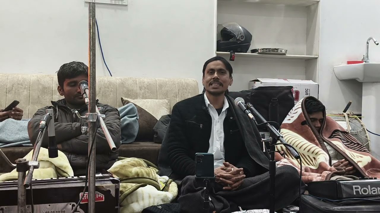 एक शाम श्री बाबा रामदेव जी के नाम विसाल भजन संध्या राख भरो सो भारी सिंगर ओम जी गोदारा जायेल 