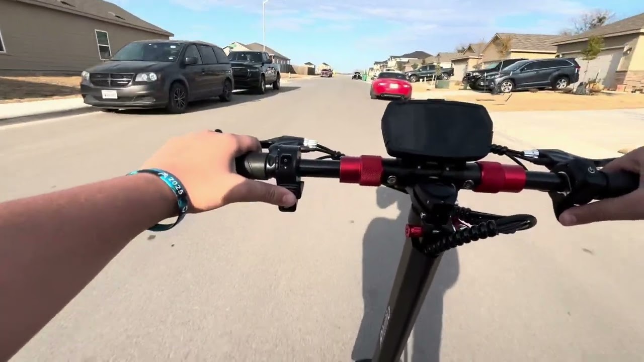 Riding the Riuiio electric scooter