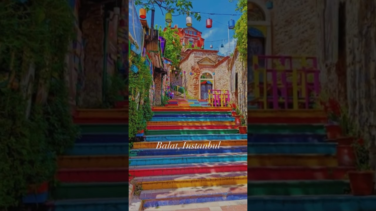 Istanbul&rsquo;s Hidden Gem: Balat | Notes From the Road #turkey #budgettravel #istanbul #notesfromtheroad