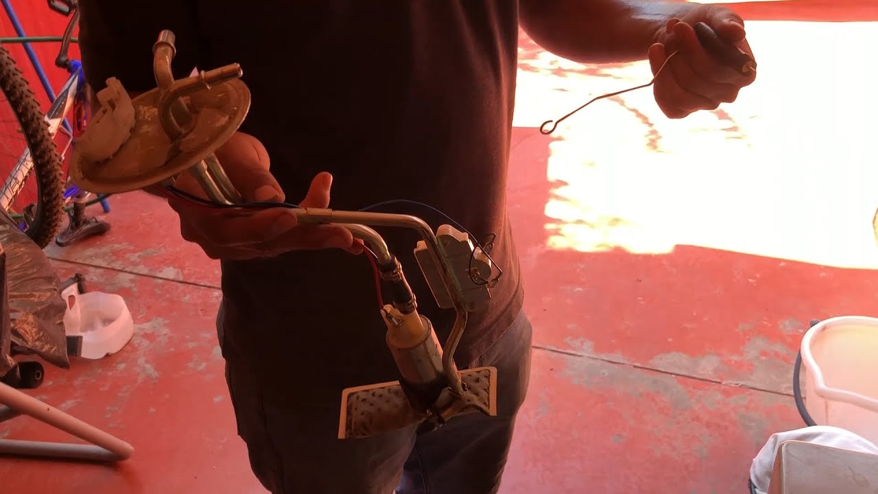 Arreglar Flotador De Ranger 1993(Como Sacar Bomba De Gasolina)