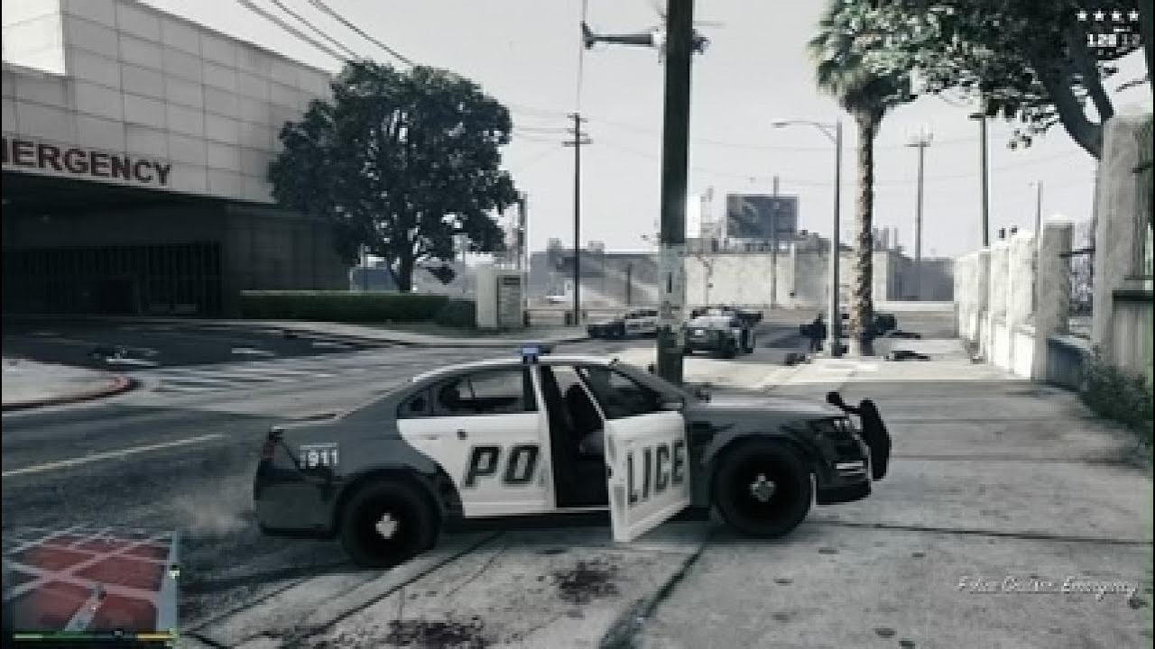 Grand Theft Auto V_ Franklin going crazy on cops