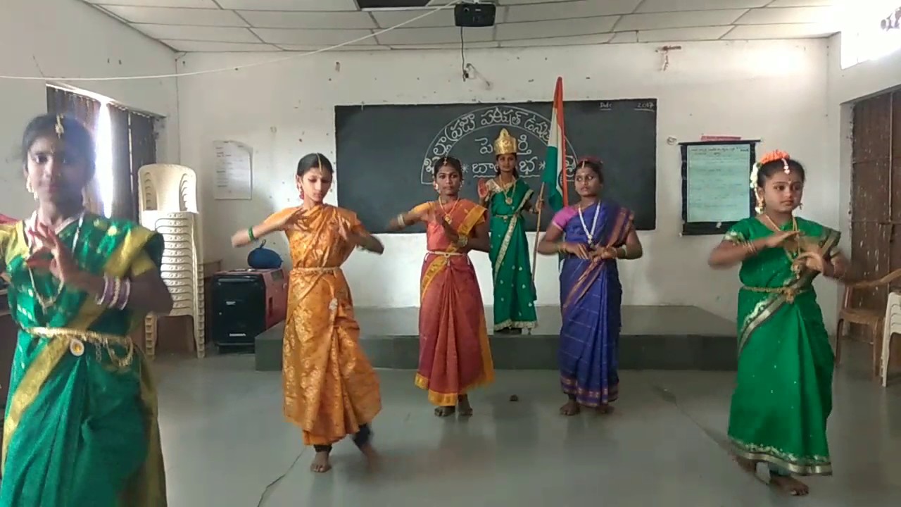 Thalli Bharathi vandanam dance performance by ZPPSS PEMBARTHY JANGAON TS