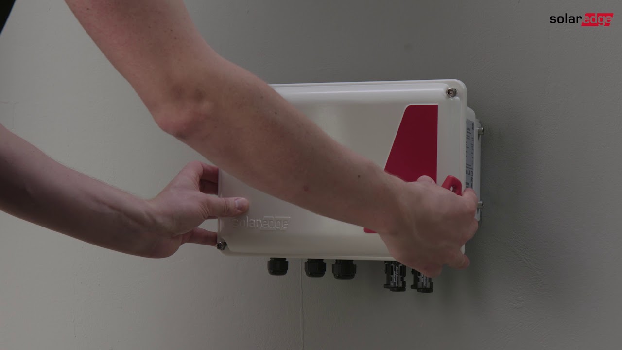 Installation der StorEdge Schnittstelle und des HD-Wave Wechselrichters | Deutschland