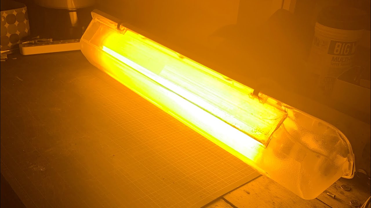 GEC Z9554M 135W SOX Street Lamp Warm Up