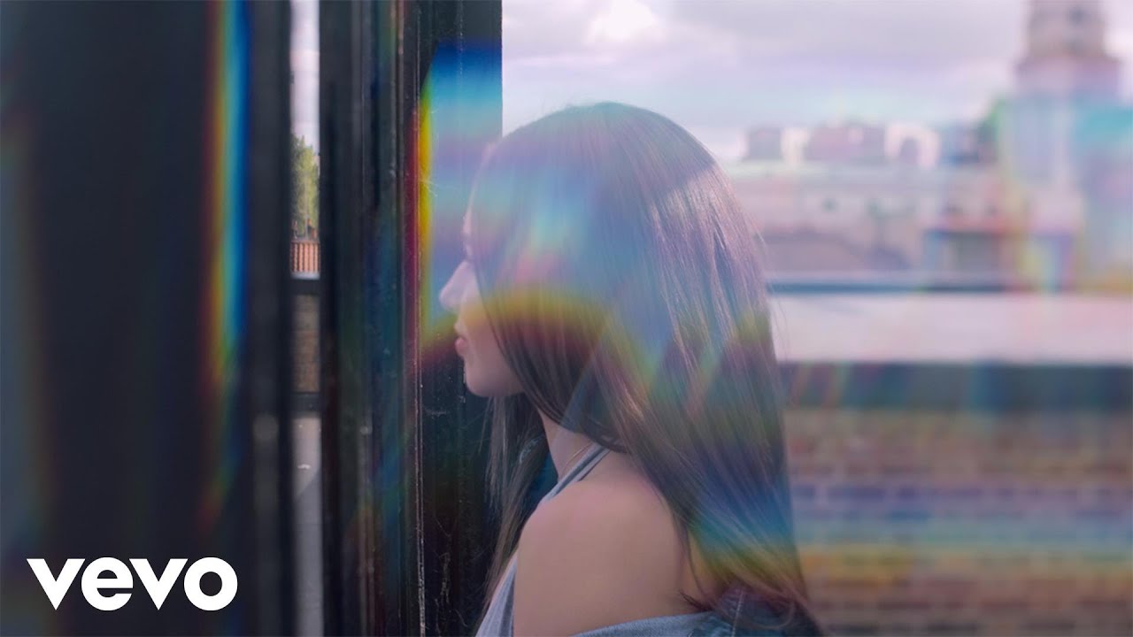 Redlight, Tayá - Here With Me