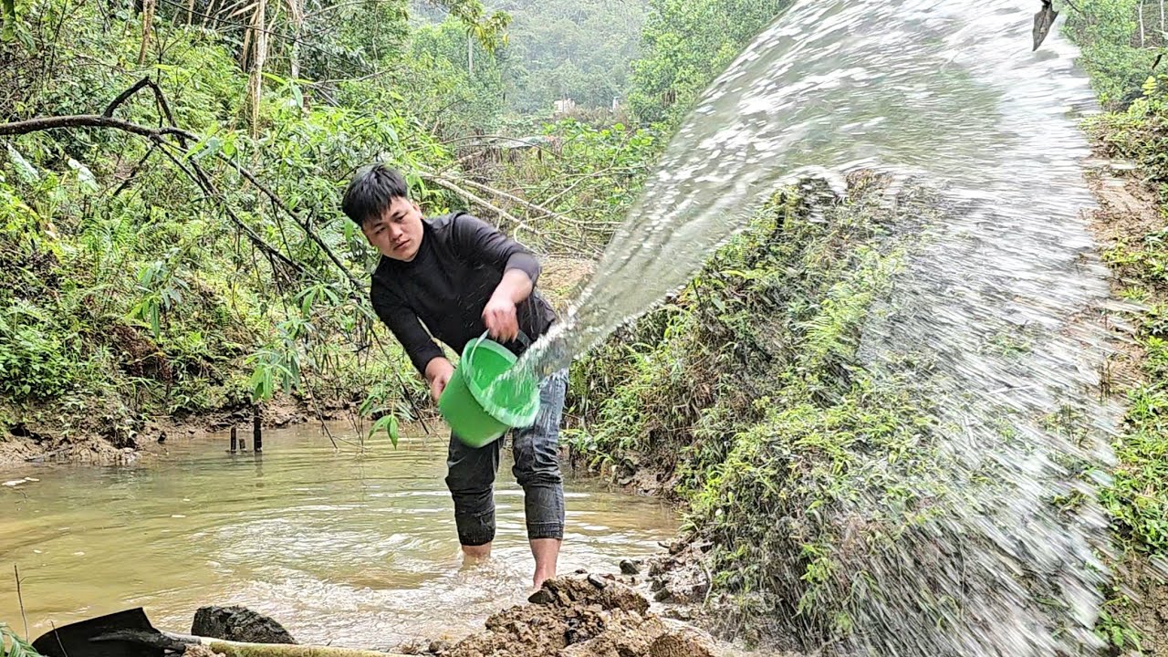 TriệuKha accidentally encounters a huge school of fish, and how he obtains his well-deserved spoils.