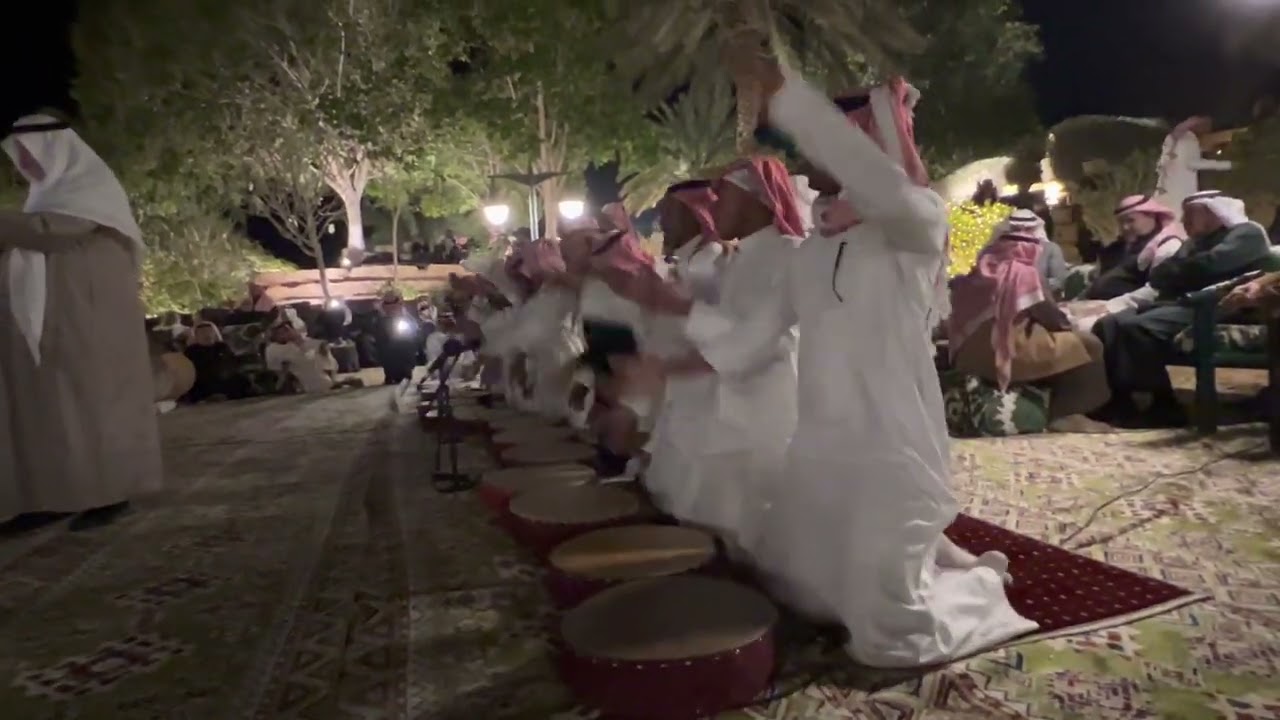 سقى غيث الحيا مزن تهاما - بن لعبون - سامري عنيزة - من أداء فرقة عنيزة للفنون