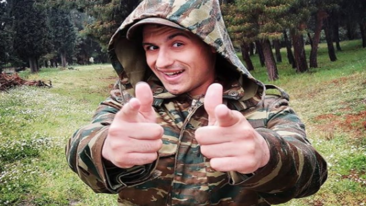 &epsilon;ί&mu;&alpha;&iota; &phi;ί&nu;&omicron; &phi;&alpha;&nu;&tau;&alpha;&rho;ά&kappa;&iota;